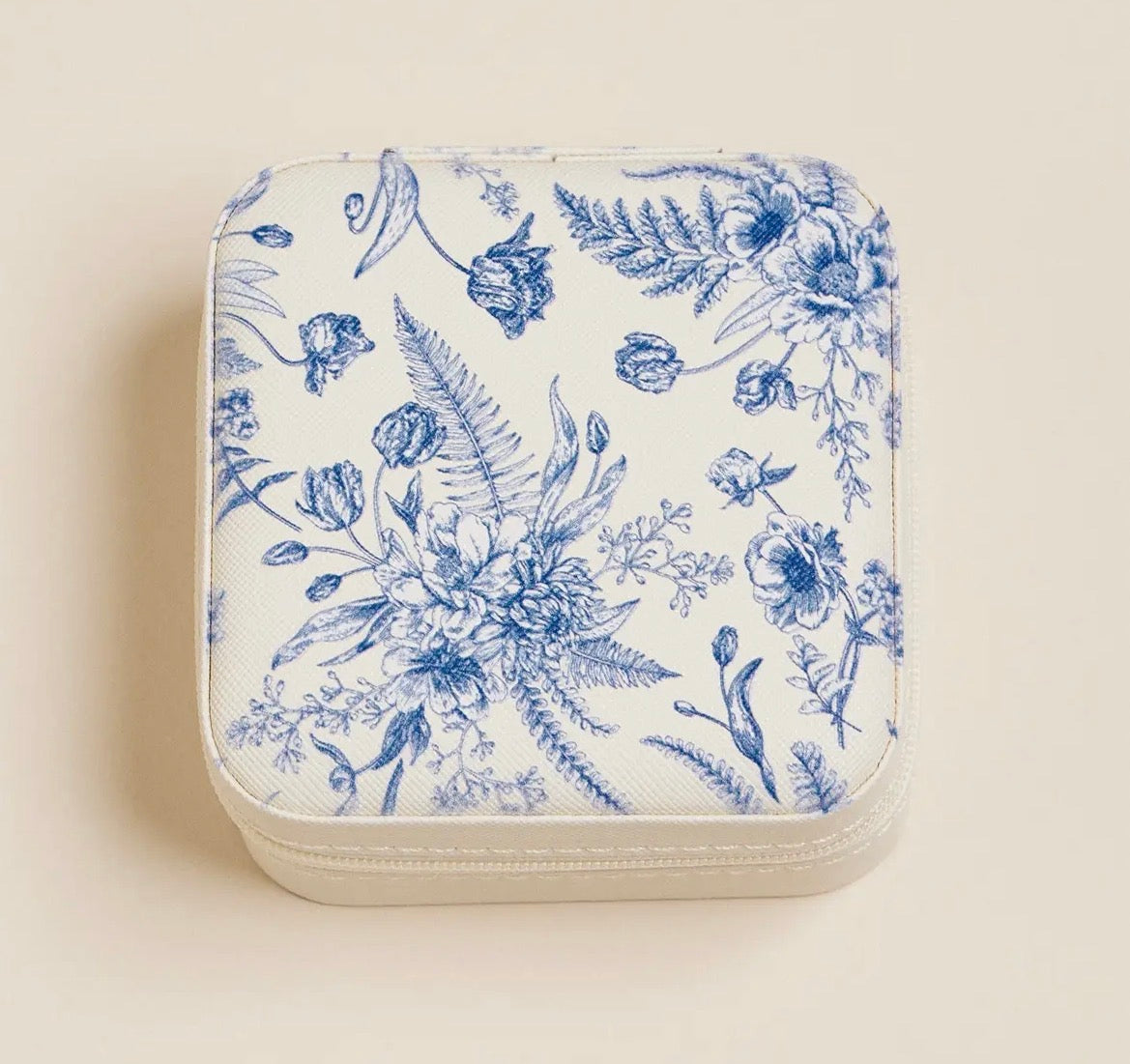 Little Chinoiserie Jewelry Box