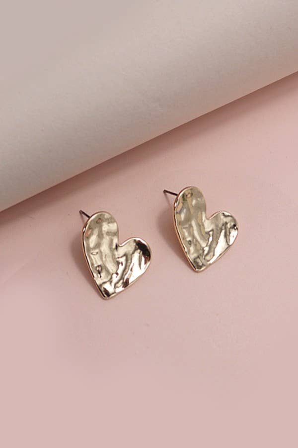 HAMMERED HEART STUD EARRINGS